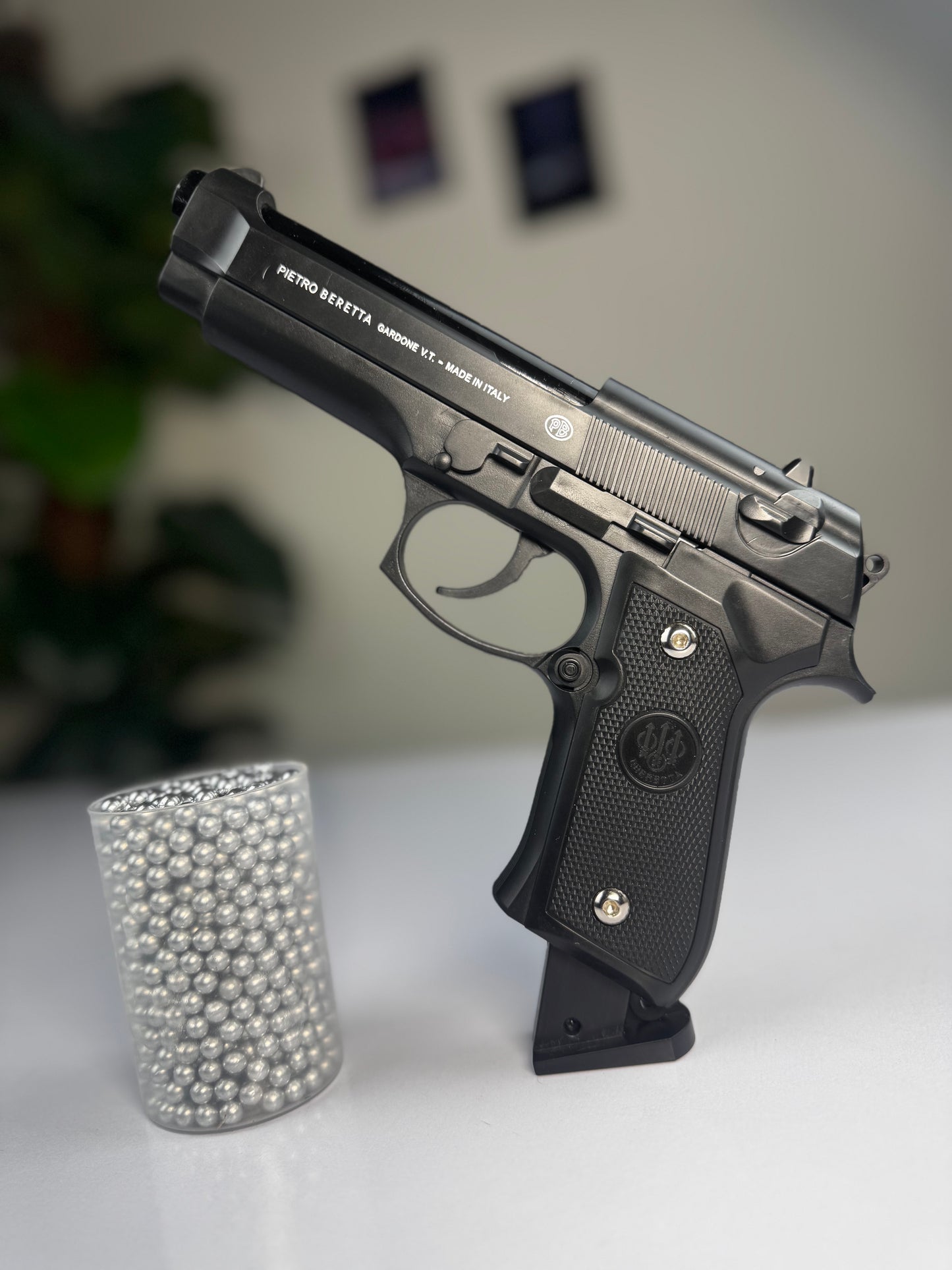 Black M92 Beretta Airsoft Toy Gun – Realistic, Durable & Perfect for Airsoft Enthusiasts